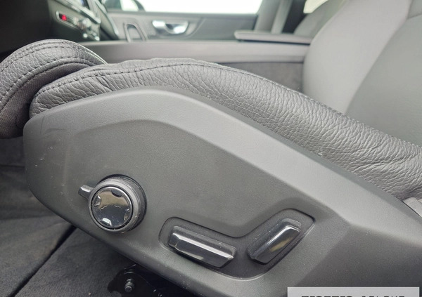 Volvo V60 cena 184900 przebieg: 24928, rok produkcji 2023 z Nowe Miasto nad Pilicą małe 631